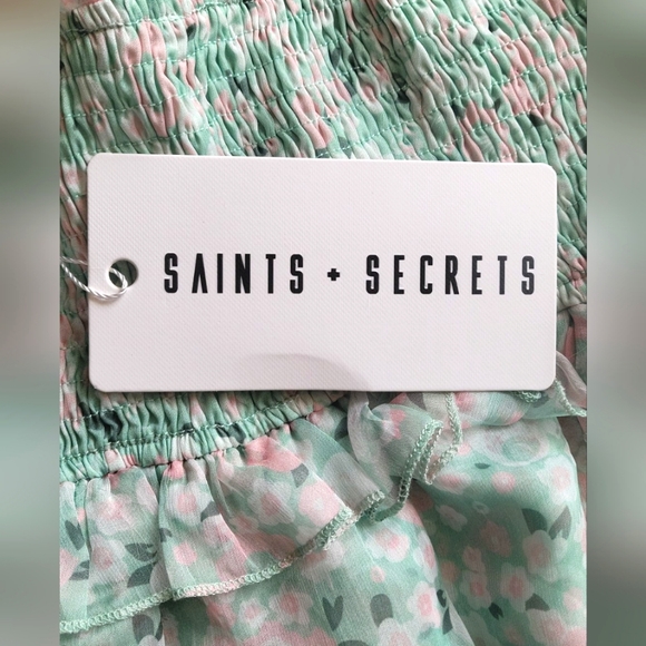 Saint Secrets Floral Print Off Shoulder Crop Top & Skirt - Picture 6 of 12